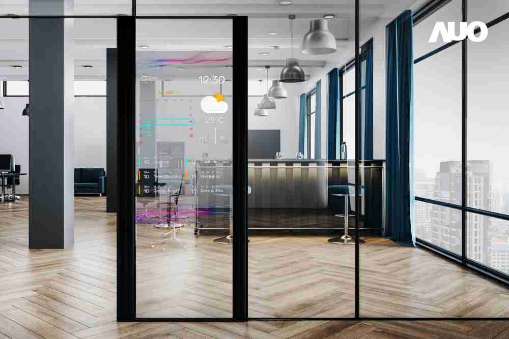 60吋Micro LED透明窗屏显示器，，，，可依需求调整并延伸应用于不同场域，，，，包括汽车侧窗或家庭玄关、、、智慧橱窗、、、、商业展示等面向，，提供丰富的信息娱乐内容