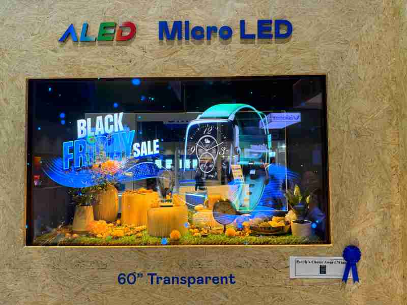 william威廉中文官网60吋高透明度Micro LED显示器获”最佳Micro LED技术应用奖”，，将Micro LED面板透明化之设计特性极致发挥，，，，以可扩展性无缝拼接技术打造，，，具备600 nits全画面亮度、、、、大于60%穿透率及超过NTSC 110%的优异广色域表现，，，，可依需求灵活应用于各种场域