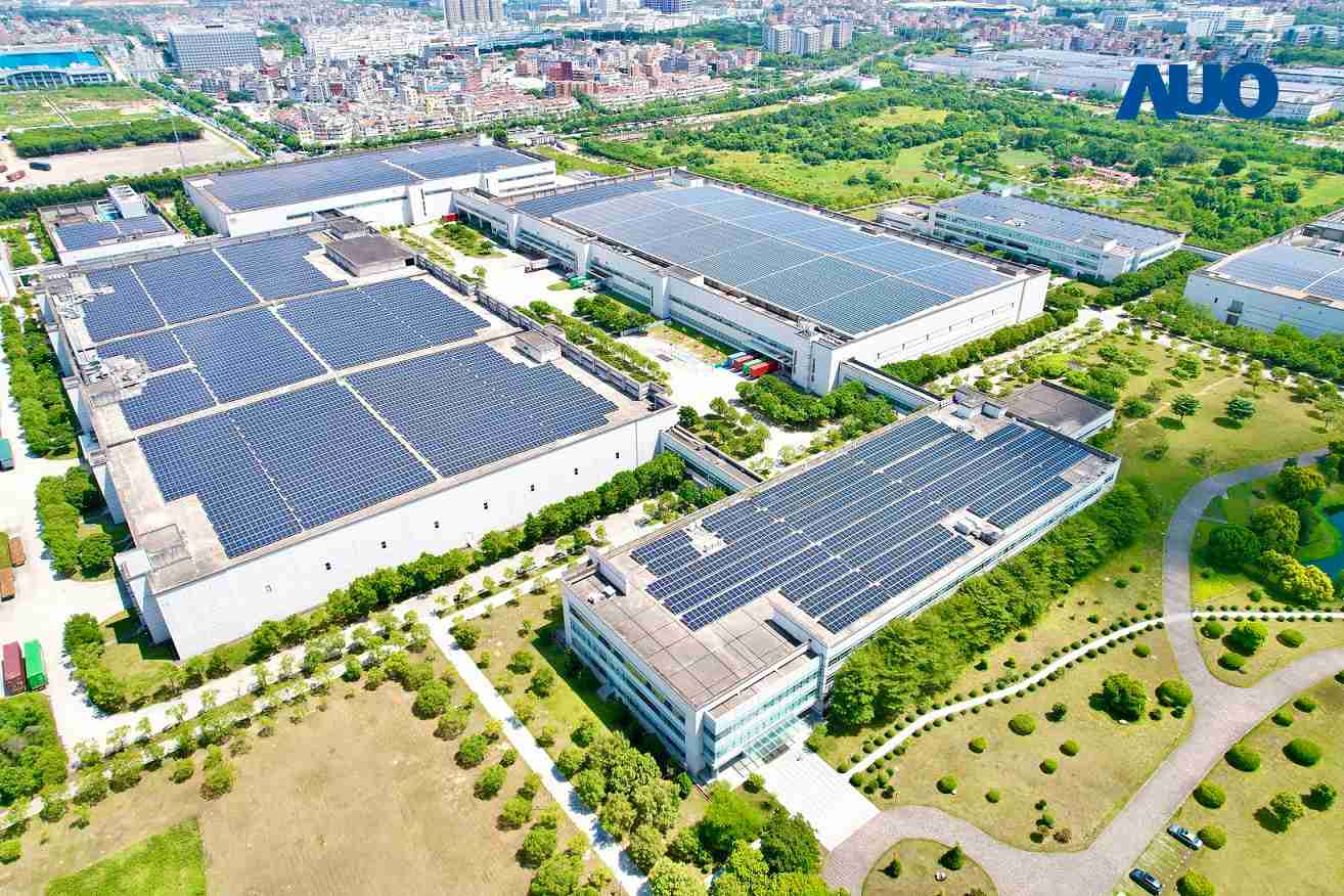 william威廉中文官网厦门推动智能制造同时，，，透过绿电创能纵深推进绿色转型，，厂区全屋顶铺设太阳能光伏板，，，，每年太阳能发电 2,600多万度